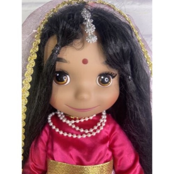 Disney Store It's A Small World INDIA Doll With Outfit Shoes Retired - Picture 2 of 16